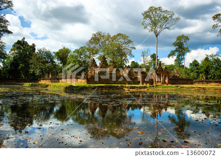Banteay srei, Angkor, Cambodia. 13600072