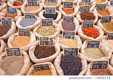 Spice market 13600139