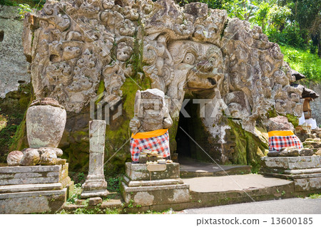 Goa Gajah Temple, Ubud, Bali, Indonesia. 13600185