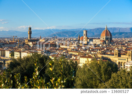 Florence, view of Duomo, Giotto's bell tower and Palazzo vecchio 13600527