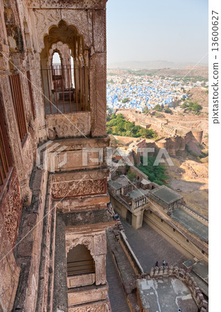 View of Jodhpur, the blue city. 13600627