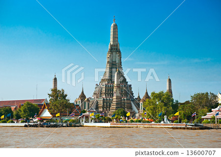 War Arun, Bangkok, Thailandia. 13600707