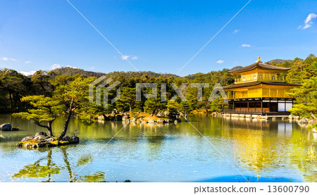 Kinkakuji (Golden Pavilion), Kyoto, Japan. 13600790