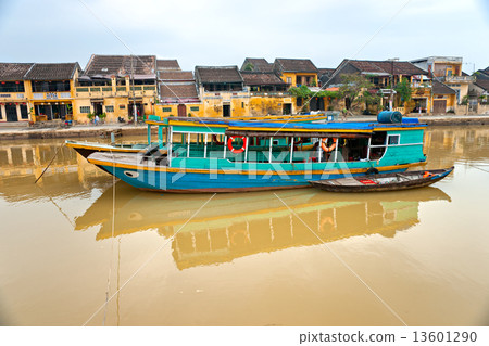 View on the old town of Hoi An. Vietnam 13601290