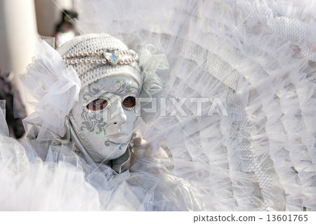 VENICE - MARCH 05: Participant in The Carnival of Venice, an ann VENICE - MARCH 05: Participant in The Carnival of Venice, an ann 13601765