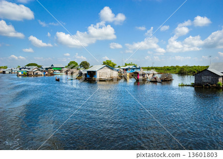Floating House and Houseboat on the Tonle Sap lake, Cambodia. Floating House and Houseboat on the Tonle Sap lake, Cambodia. 13601803