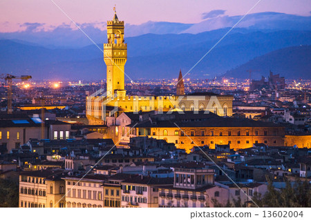 Florence, Palazzo Vecchio, piazza della Signoria. 13602004