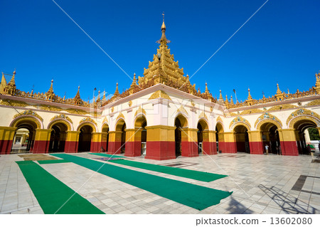 Mahamuni Paya, Myanmar. 13602080