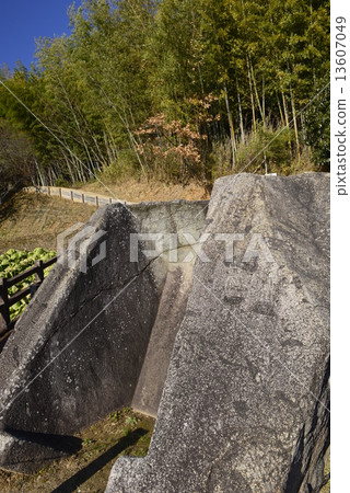 Historic site / demon's Snow Hikari / Asahikawa village in Nara Prefecture 13607049