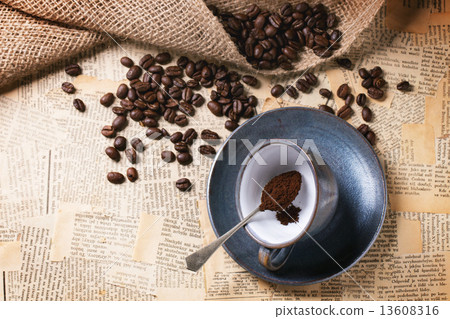Coffee grounds Coffee grounds 13608316