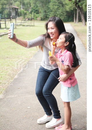 Family in the Park Family in the Park 13610115