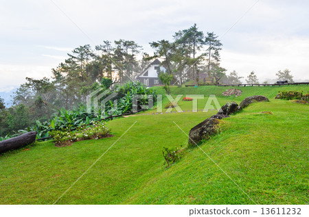 Peak for stunning views of mountains clouds and fog Peak for stunning views of mountains clouds and fog 13611232