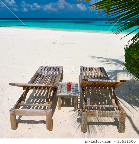 Beautiful beach at Maldives 13611500