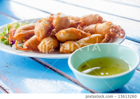Fried prawn balls 13613260
