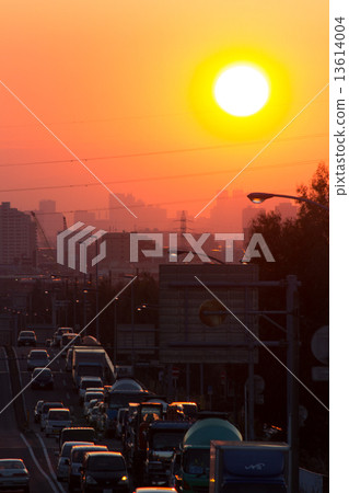 跑向日落的汽車 13614004