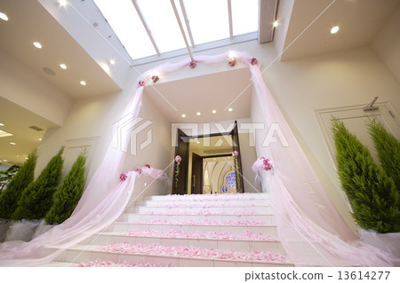 Chapel married decorations 13614277