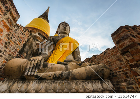 Ancient Buddha Statue at Wat yai chaimongkhon, Ayutthaya,Thailan 13614747