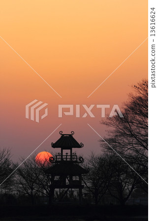 Sunset over the Karako ruins Sunset over the Karako ruins 13616624