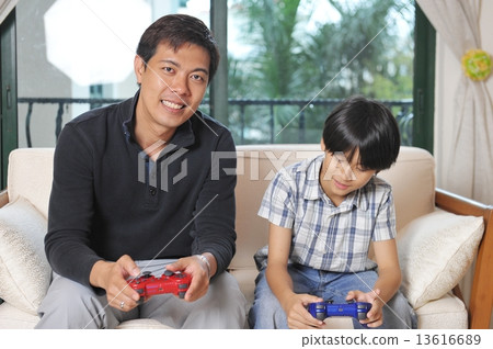 Father and Son 13616689