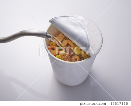 Cup Noodle 13617116