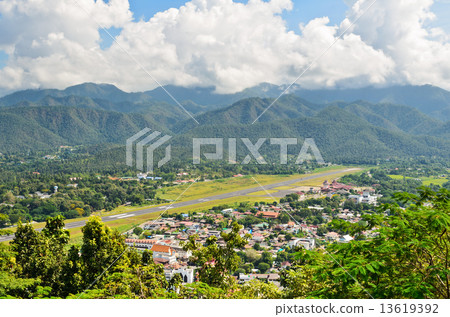 Landscape high angle view of the city in the valley. 13619392