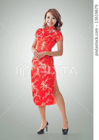 Chinese woman 13619679