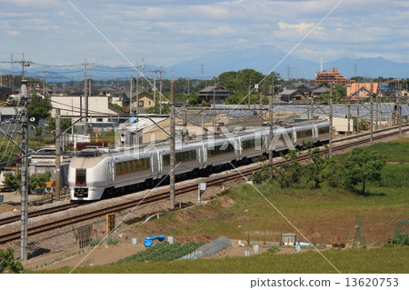 Takasaki Line: Series 651 Kusatsu on the Kanto Plain 13620753