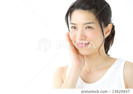 Skin care / middle-aged women 13620847