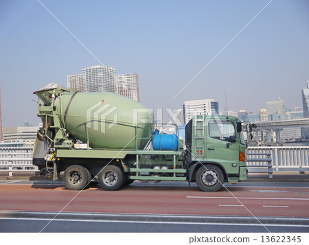 Mixer car 13622345