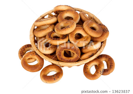 basket with dry bread-ring 13623837