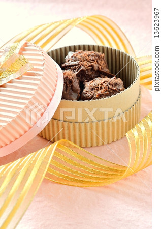 Handmade chocolate 13623967