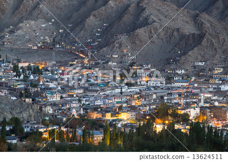 Leh city in twilight 13624511