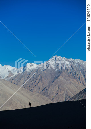 silhoulette nubra river in Nubra valley in Himalayas, Hunder, La silhoulette nubra river in Nubra valley in Himalayas, Hunder, La 13624590