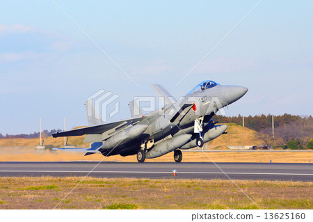 Landing F 15 Landing F 15 13625160