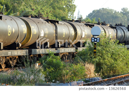 Train tanker bogie. 13626568