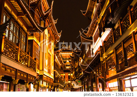 豫園夜景（中國 - 上海） 13632321