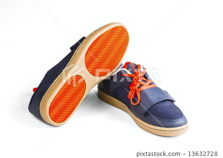 athletic man's shoes 13632728