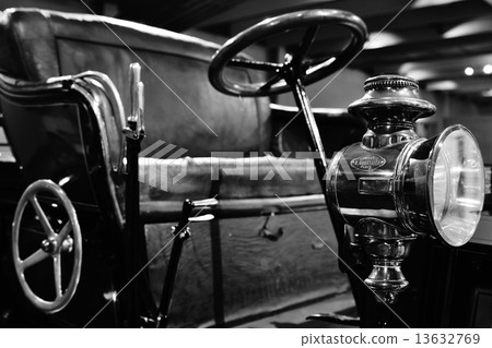 打開老爺車 13632769