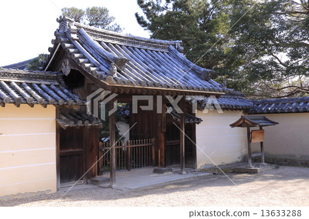 Horyuji Higashiin Gakuin "Nakamiya Temple" 13633288
