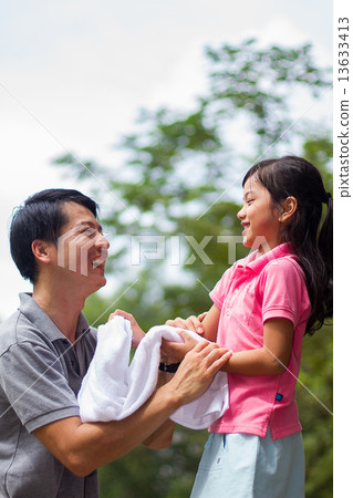Asian Father and Daughter in the Park 13633413