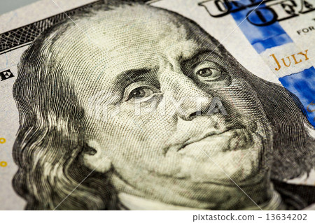 Benjamin Franklin portrait macro shot of 100 bill 13634202