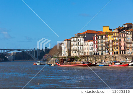 Overview of Old Town of Porto, Portugal 13635316