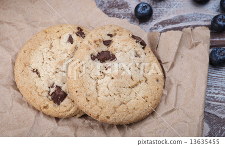 blackberry cupcake 13635455