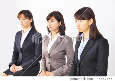 Business woman 13637567