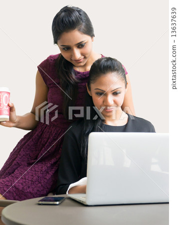 People,Beauty,Business,IT,Communication,Education 13637639