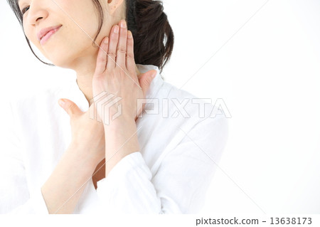 Skin care / middle-aged women 13638173
