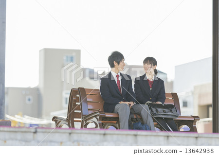 High school student / preparatory student 13642938
