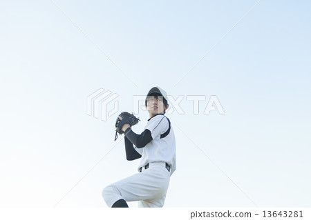 高中生/預科學生 13643281