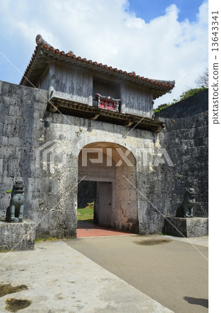 Shuri Castle's "Welcome Gate" (Shuri Castle Park / Shuri Naha City, Okinawa Prefecture) Shuri Castle's "Welcome Gate" (Shuri Castle Park / Shuri Naha City, Okinawa Prefecture) 13643341