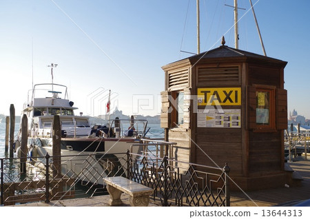 威尼斯出租車 13644313